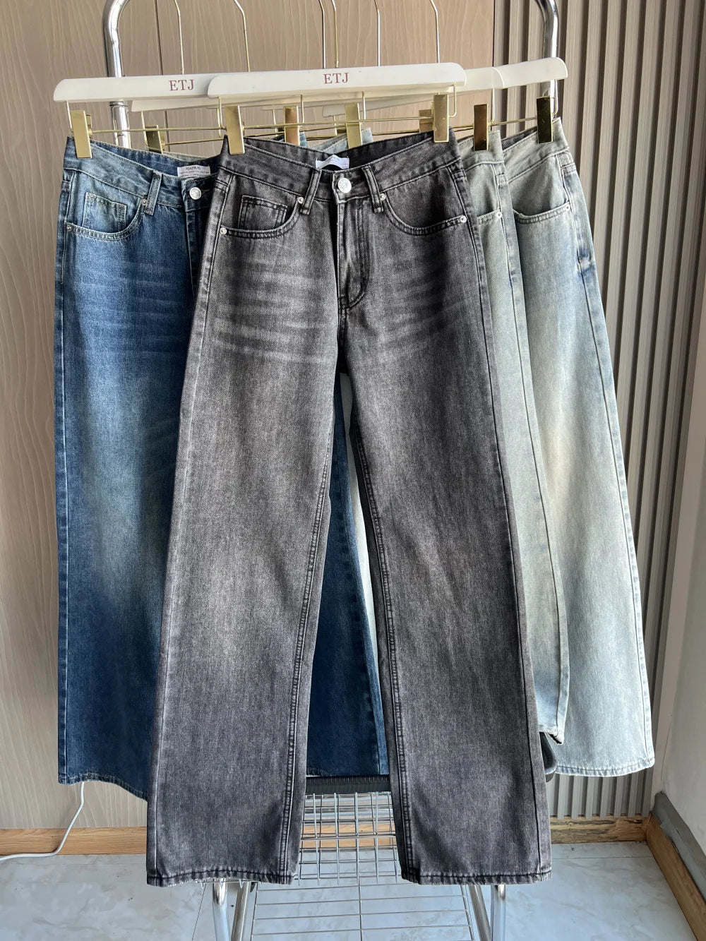 Z1975 Gerade Jeans mit Mid-Waist – Y2K Klassiker, neue Waschung 2025 (Herbst/Winter)